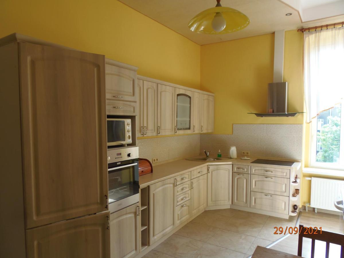 Ferienwohnung Apartament Kasztanowy Gliwice Exterior foto